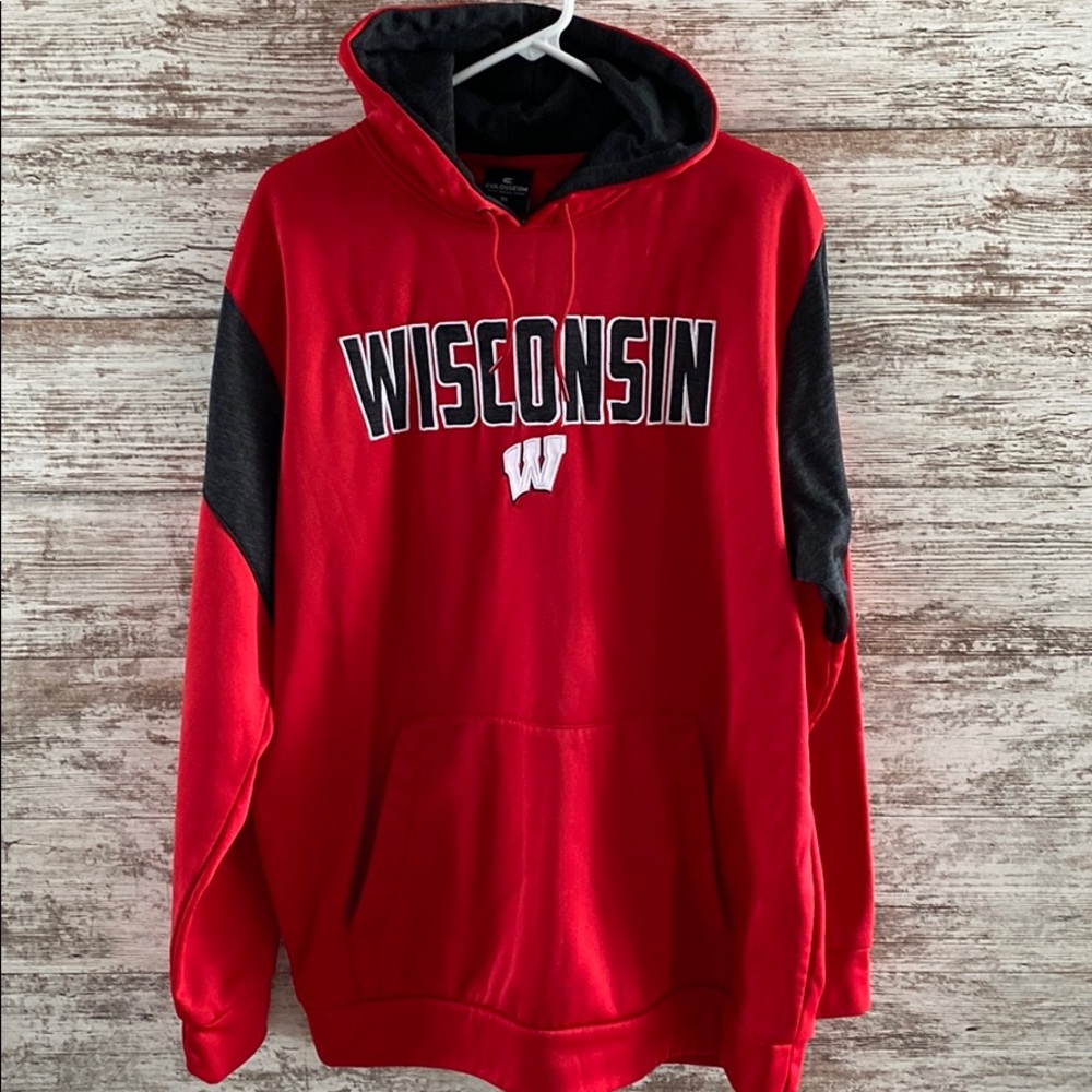 Wisconsin Hoodie size XL